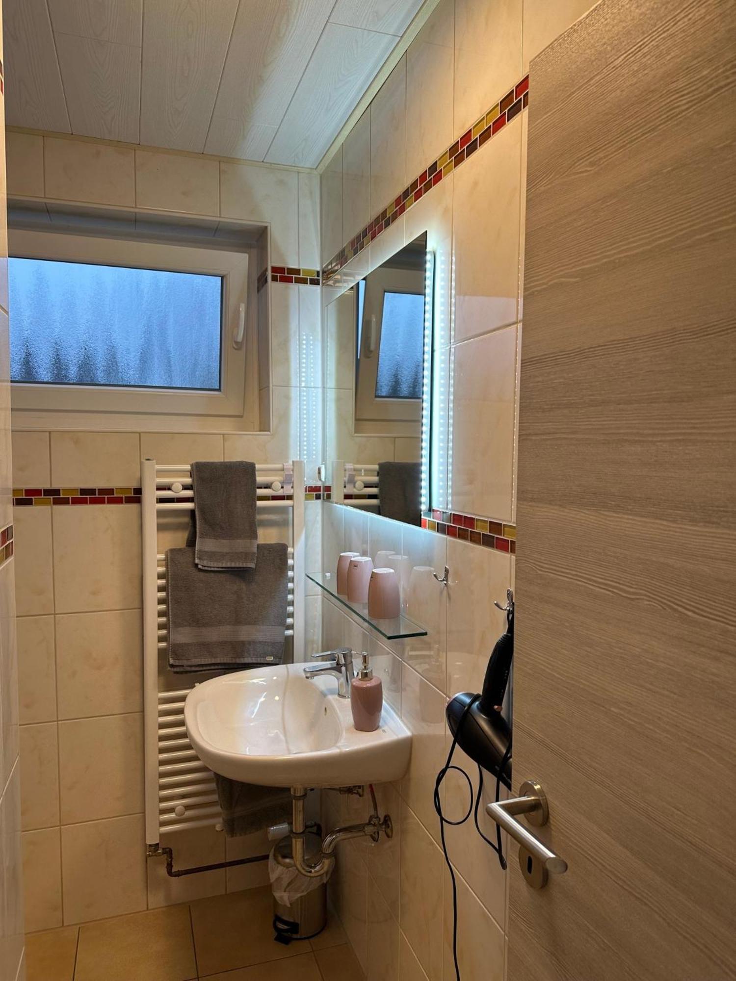 Ferienwohnung Haus Boje "Knurrhahn" Neuharlingersiel Luaran gambar